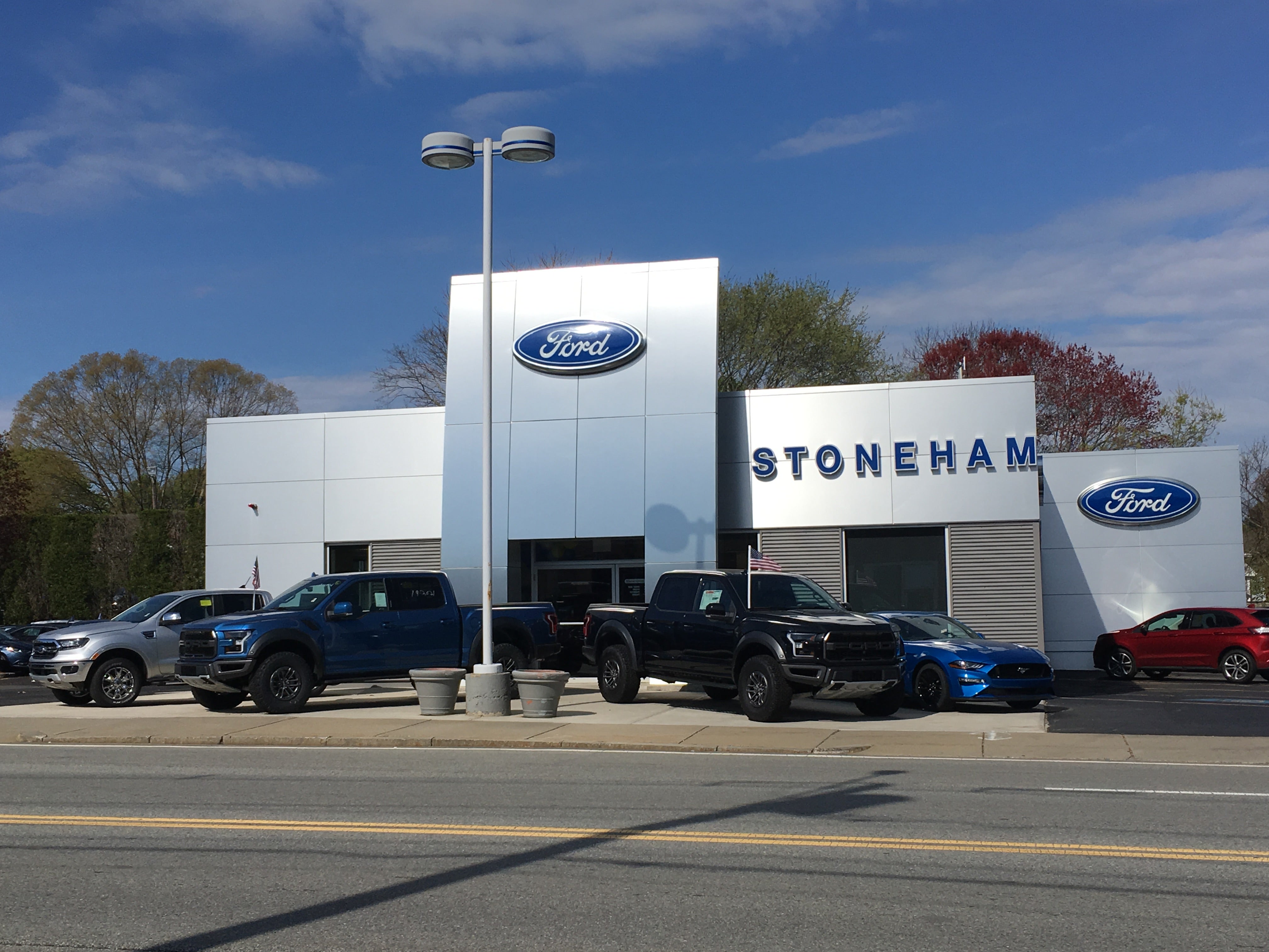 Stoneham Ford in Stoneham, MA
