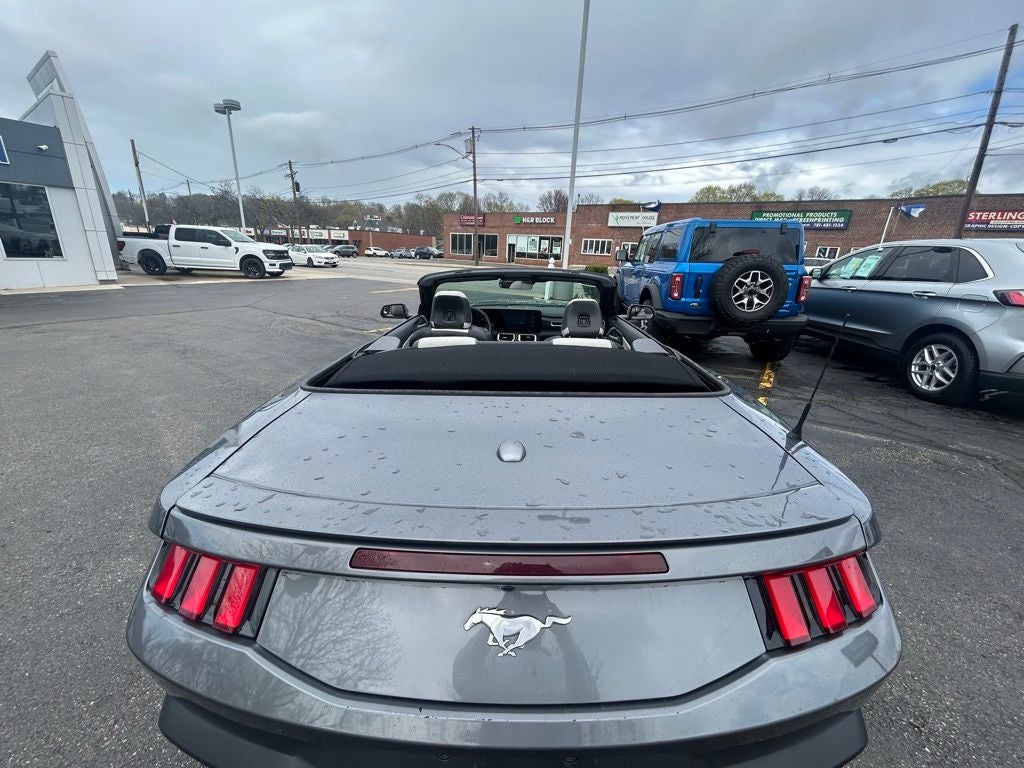 2024 Ford Mustang Premium