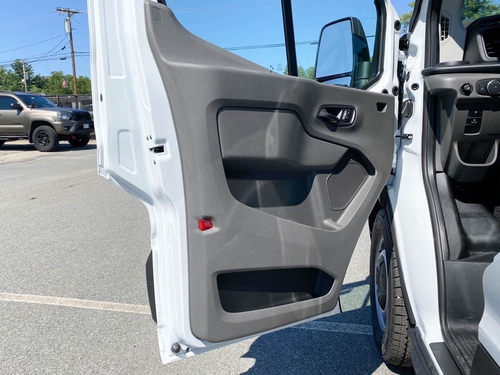 2026 Ford Transit Passenger Wagon XL