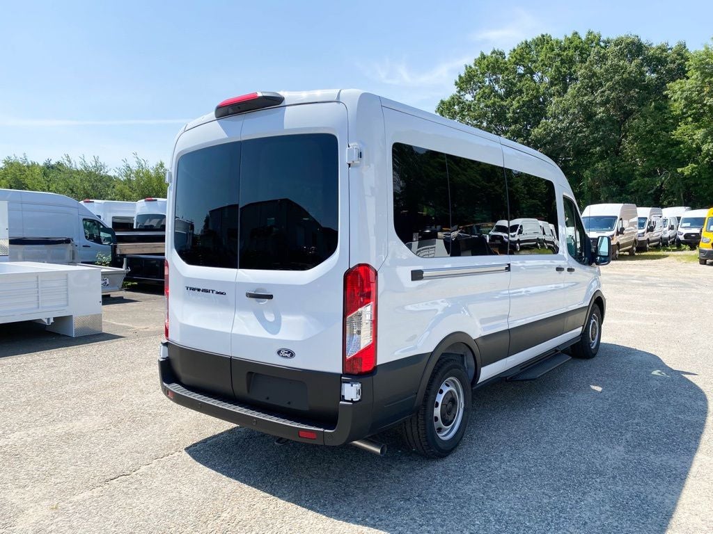 2026 Ford Transit Passenger Wagon XL