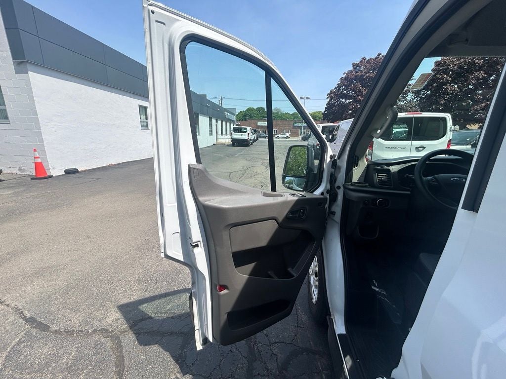 2023 Ford Transit-350 XLT 15 Passenger M/Roof Certified P/O