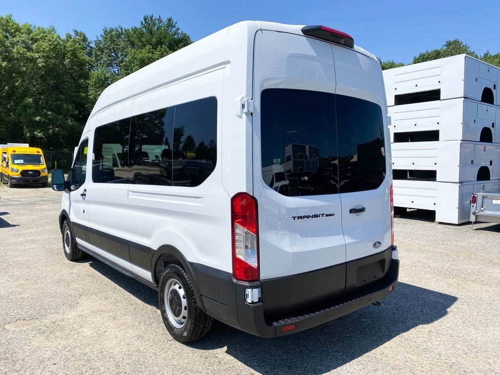 2026 Ford Transit Passenger Wagon XL
