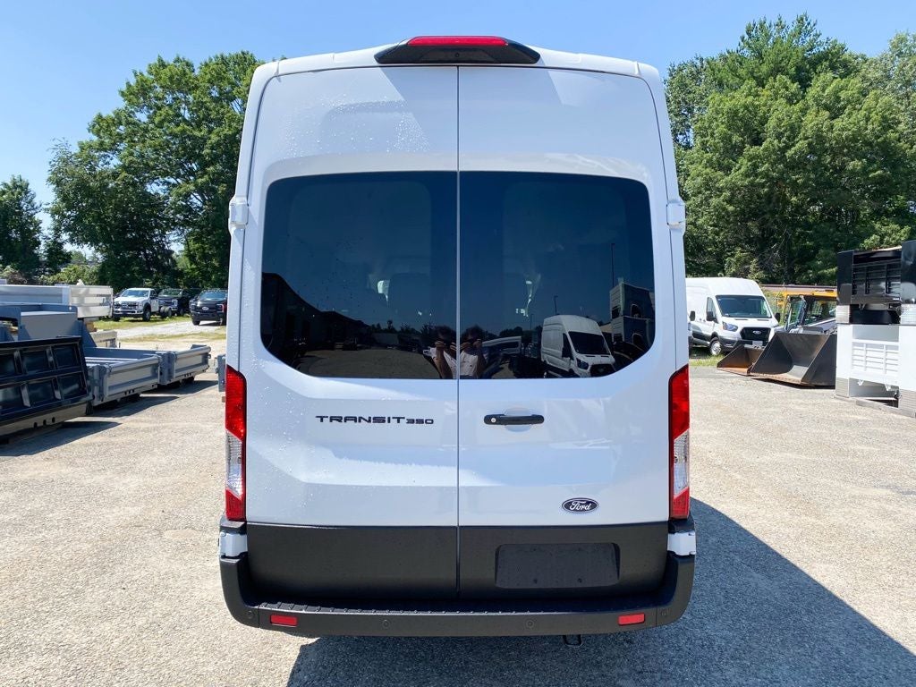 2026 Ford Transit Passenger Wagon XL