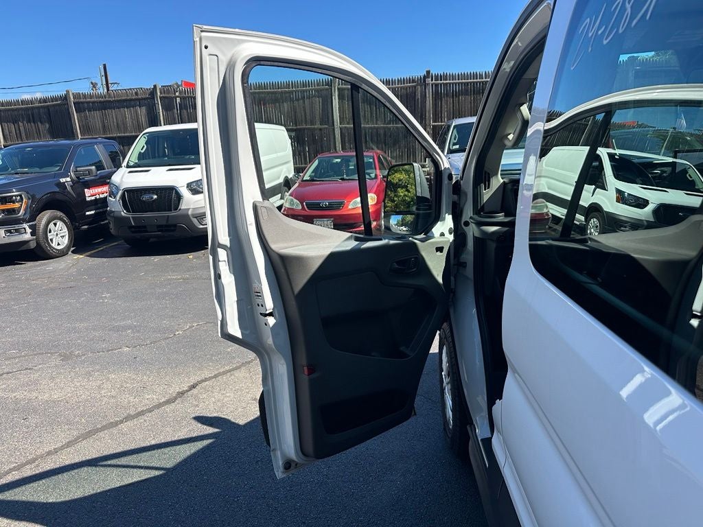 2024 Ford Transit-350 XLT 15 Passenger