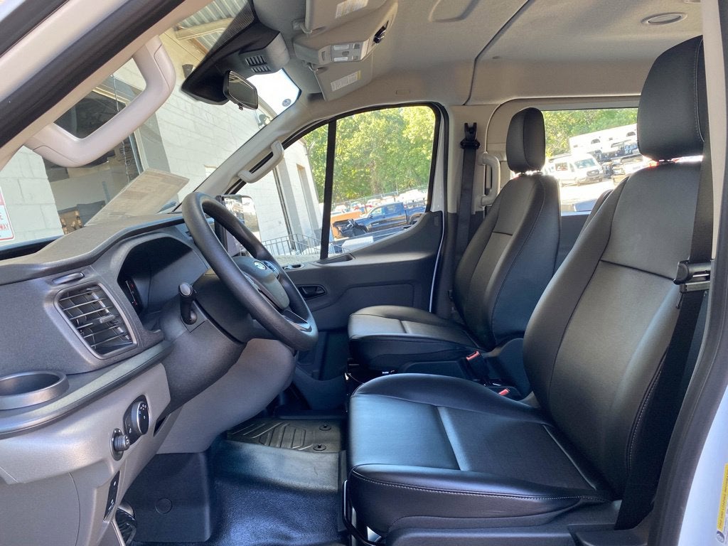 2027 Ford Transit Passenger Wagon XL