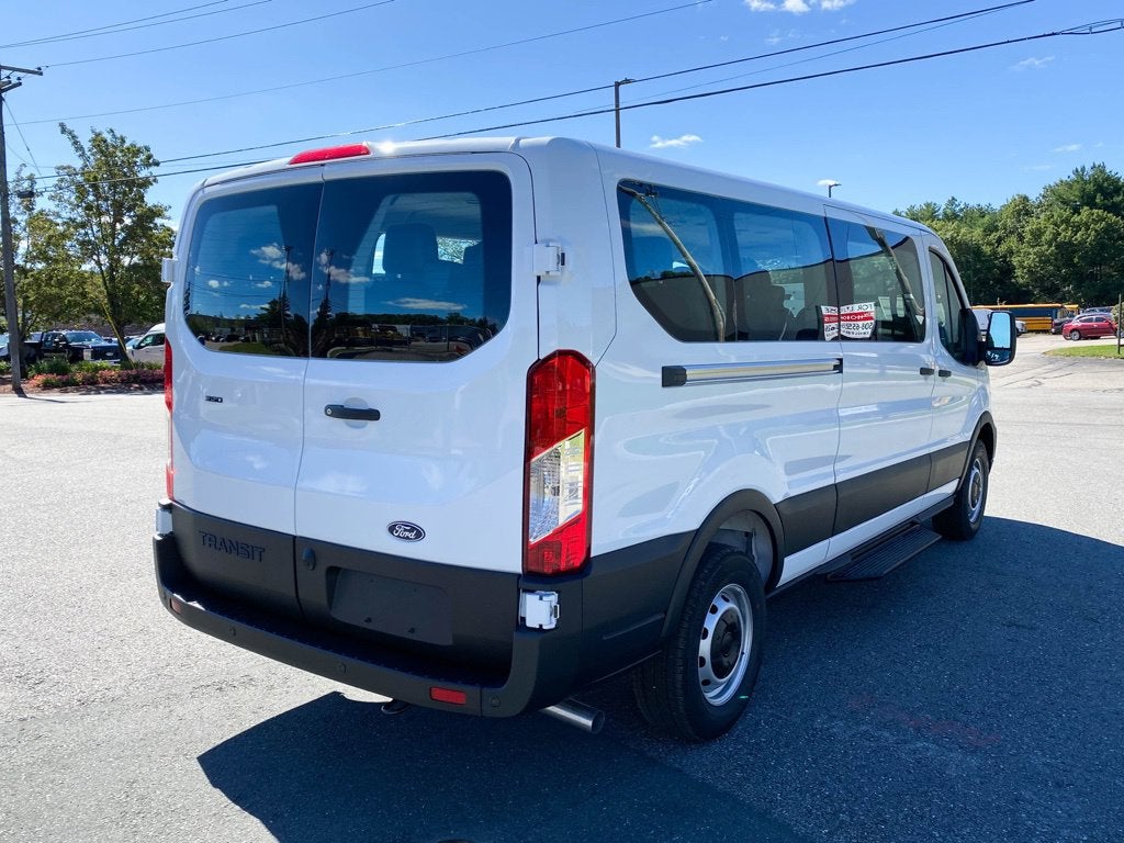 2027 Ford Transit Passenger Wagon XL