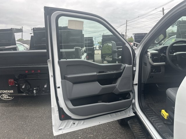 2025 Ford Super Duty F-550 XL 4x4
