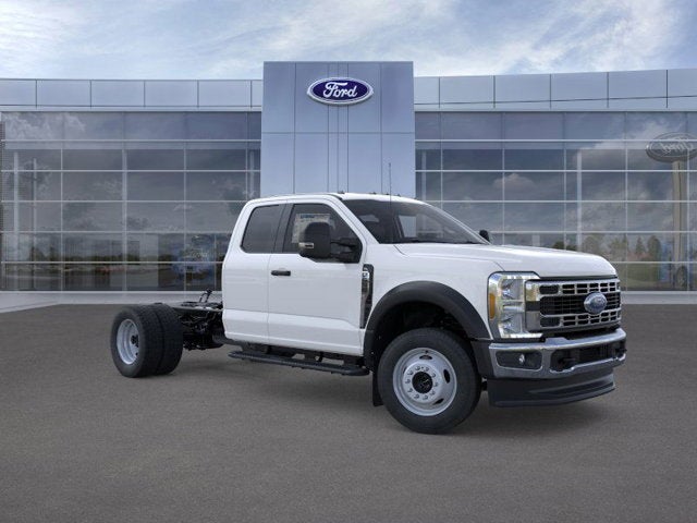 2025 Ford Super Duty F-550 DRW XL