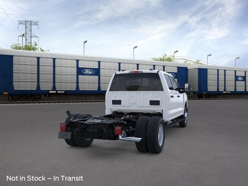 2026 Ford F-350 Chassis XL Crew Cab 4x4