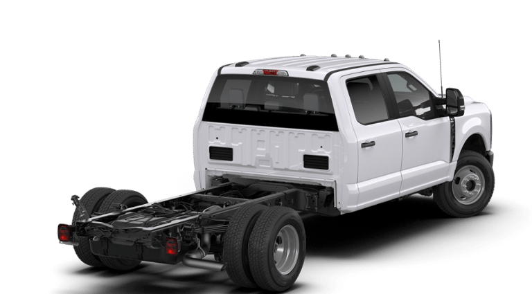 2026 Ford F-350 Chassis XL Crew Cab 4x4