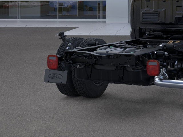 2026 Ford Super Duty F-350 Chassis XL Super Cab 4x4
