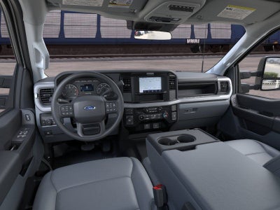 2026 Ford F-350 Chassis XL Crew Cab 4x4