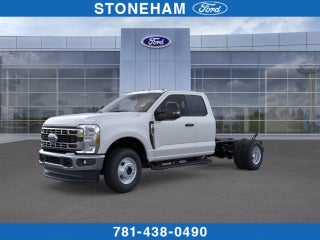 2025 Ford Super Duty F-350 Chassis XL Super Cab 4x4