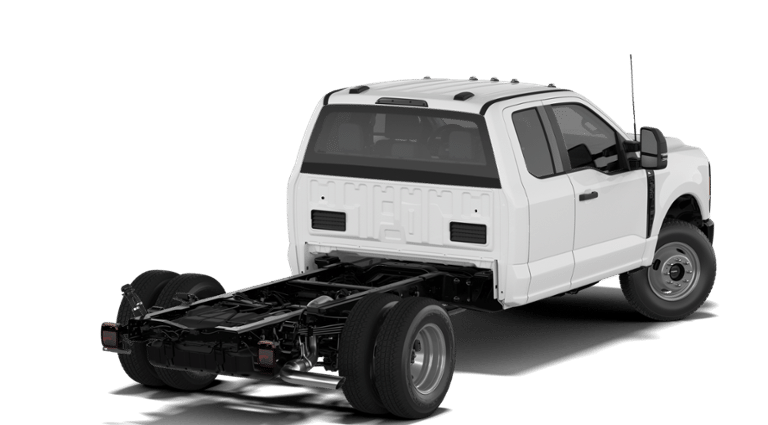 2027 Ford F-350 Chassis XL Super Cab 4x4