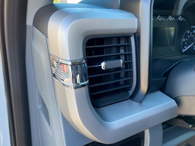 2026 Ford Super Duty F-350 Chassis XL Super Cab 4x4