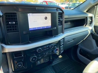 2026 Ford Super Duty F-350 Chassis XL Super Cab 4x4