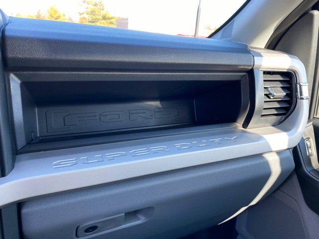 2026 Ford Super Duty F-350 Chassis XL Super Cab 4x4