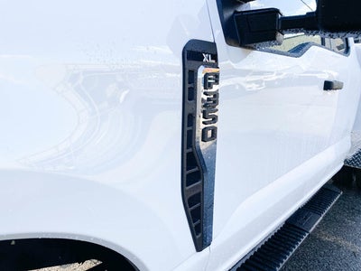 2026 Ford Super Duty F-350 Chassis XL Super Cab 4x4