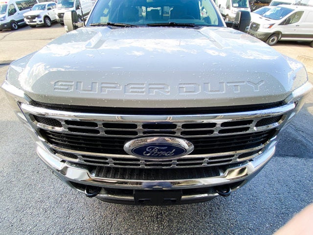 2026 Ford Super Duty F-350 Chassis XL Super Cab 4x4