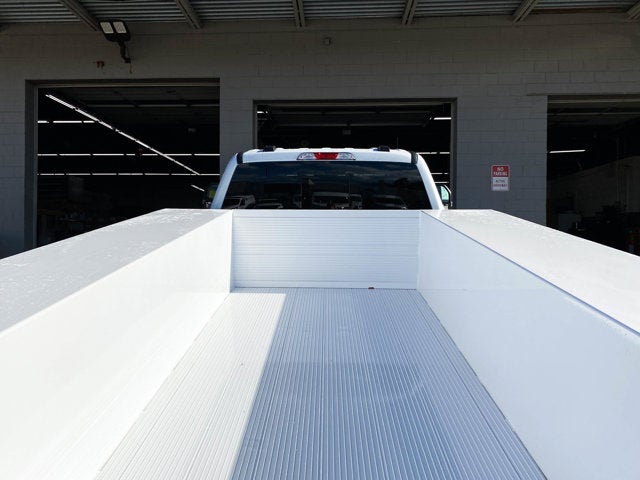 2026 Ford Super Duty F-350 Chassis XL Super Cab 4x4