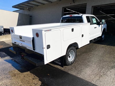 2026 Ford Super Duty F-350 Chassis XL Super Cab 4x4