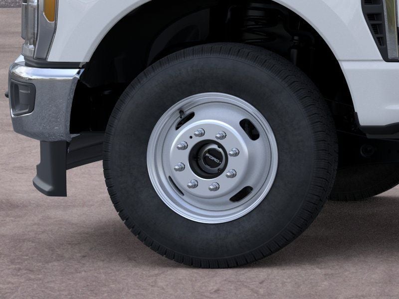 2026 Ford F-350 Chassis XL Super Cab 4x4 DRW