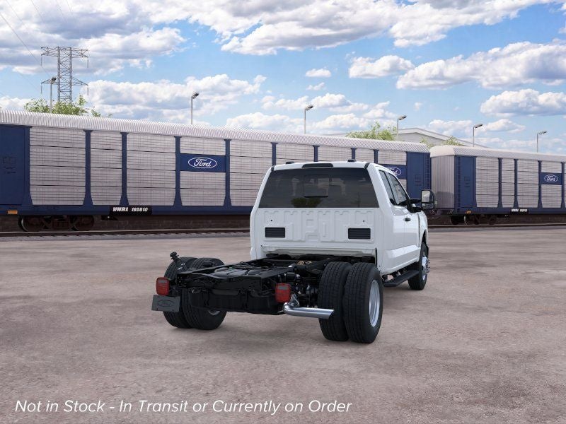 2026 Ford F-350 Chassis XL Super Cab 4x4 DRW