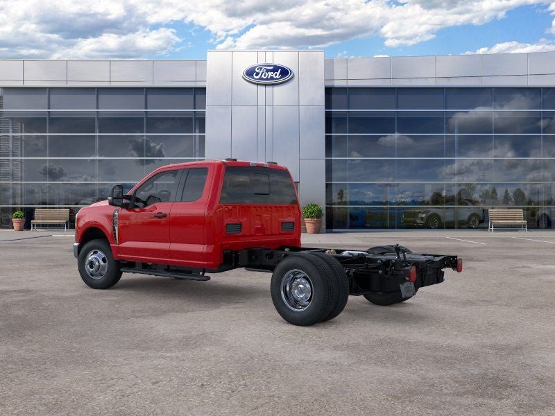 2026 Ford F-350 Chassis XL Super Cab 4x4