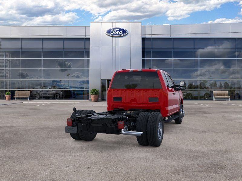 2026 Ford F-350 Chassis XL Super Cab 4x4