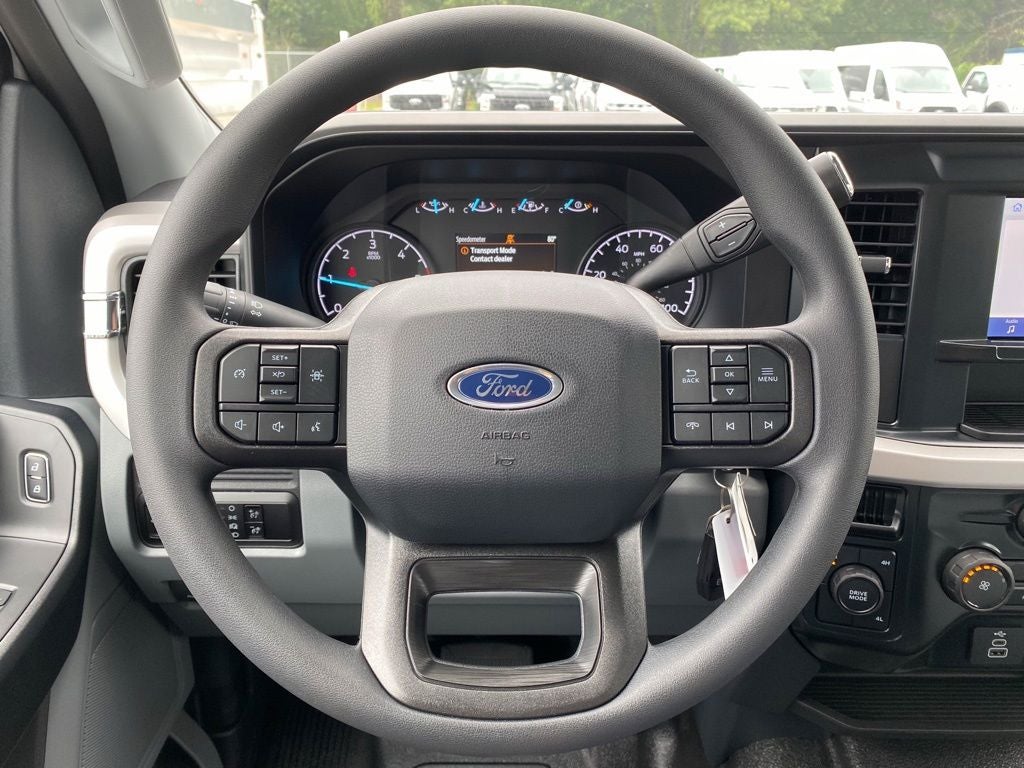2026 Ford F-350 Chassis XL Super Cab 4x4