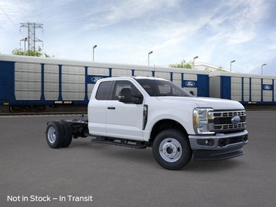 2026 Ford Super Duty F-350 Chassis XL 4x4