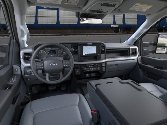 2026 Ford Super Duty F-350 Chassis XL 4x4