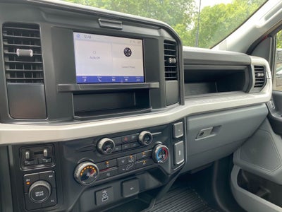 2026 Ford F-350 Chassis XL Super Cab 4x4