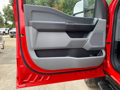 2026 Ford F-350 Chassis XL Super Cab 4x4