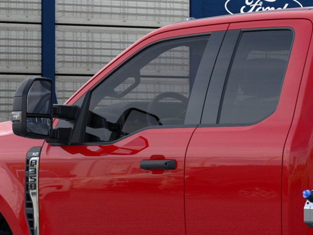 2026 Ford Super Duty F-350 Chassis XLT Super Cab 4x4