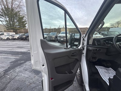 2022 Ford Transit Cutaway AWD 12 Foot Box Truck