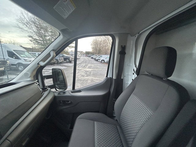 2022 Ford Transit Cutaway AWD 12 Foot Box Truck