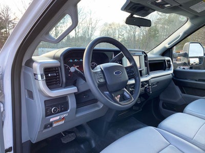2025 Ford Super Duty F-600 DRW F-600® XL
