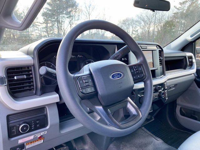 2025 Ford Super Duty F-600 DRW F-600® XL