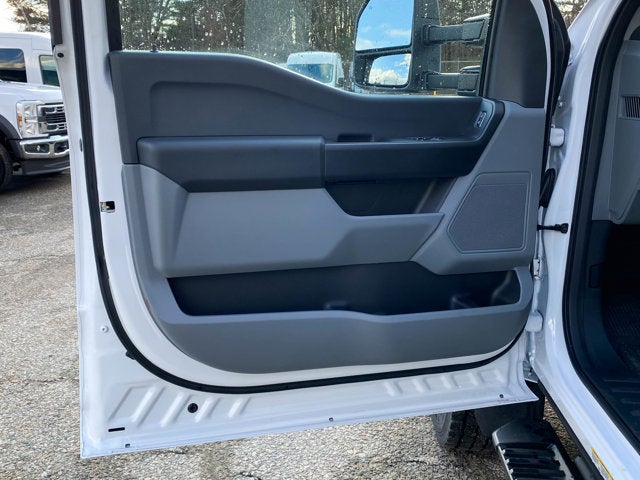 2025 Ford Super Duty F-600 DRW F-600® XL