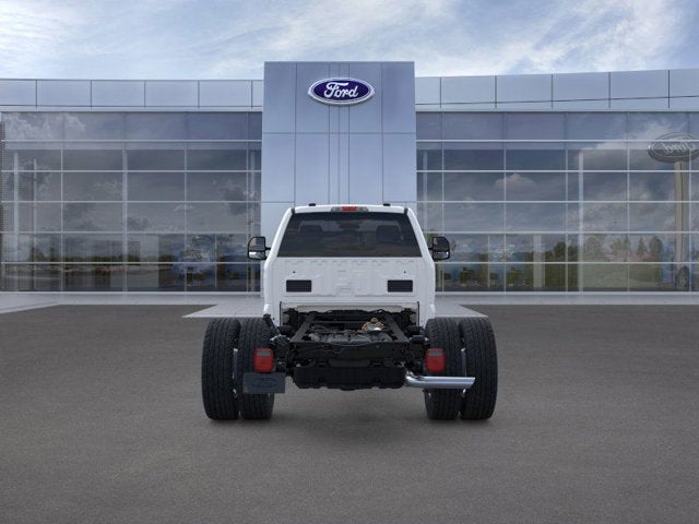 2025 Ford Super Duty F-600 DRW F-600® XL