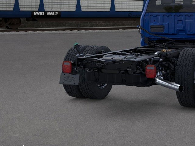 2026 Ford Super Duty F-600 DRW XLT