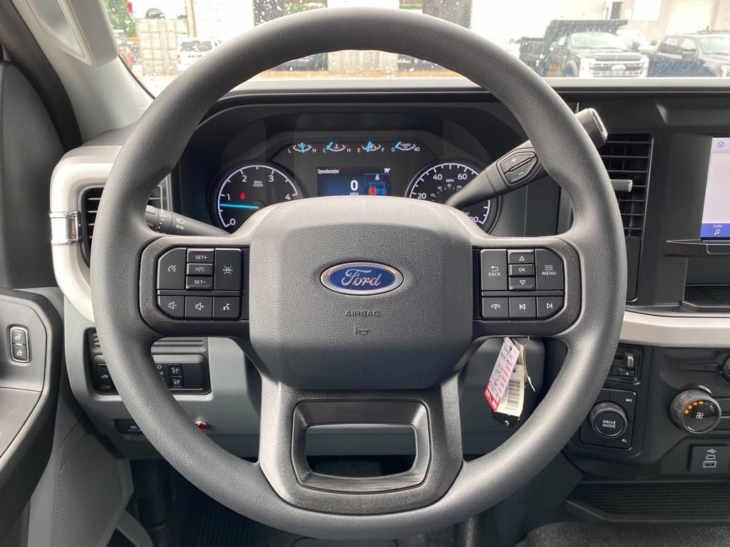 2026 Ford F-600 XL 4x4
