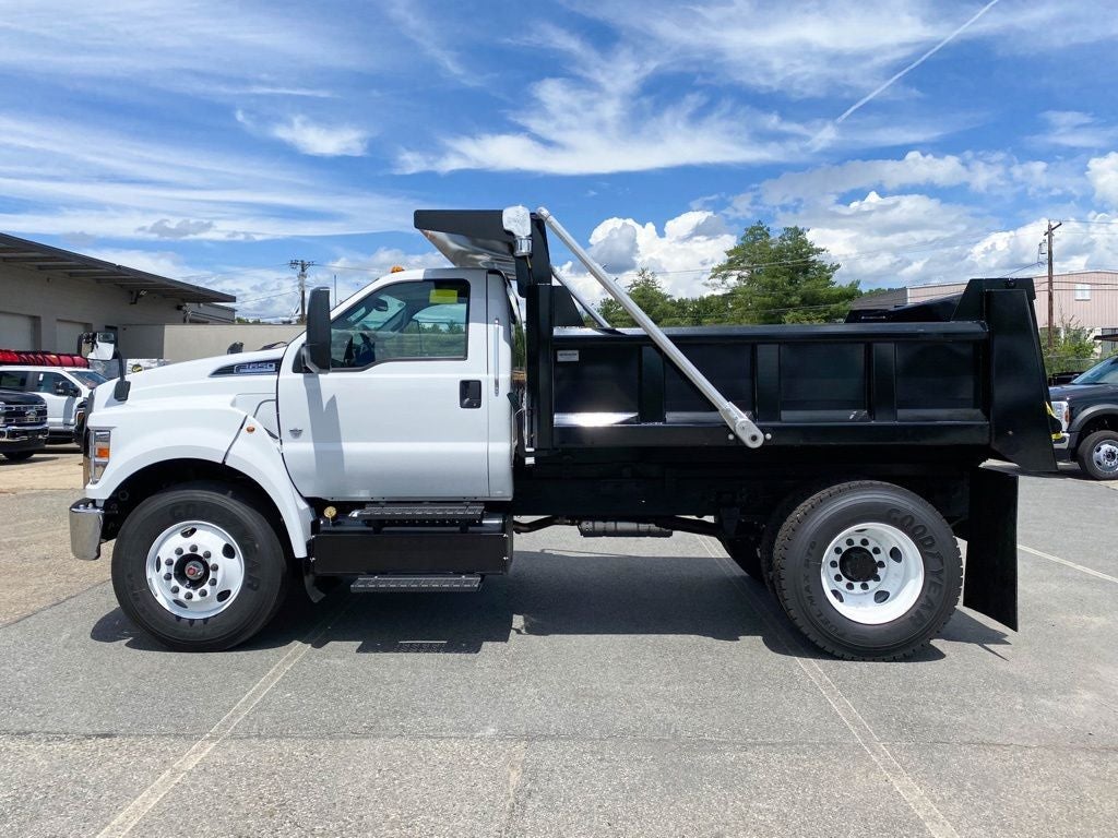 2027 Ford F-650 F-650 SD Gas Straight Frame