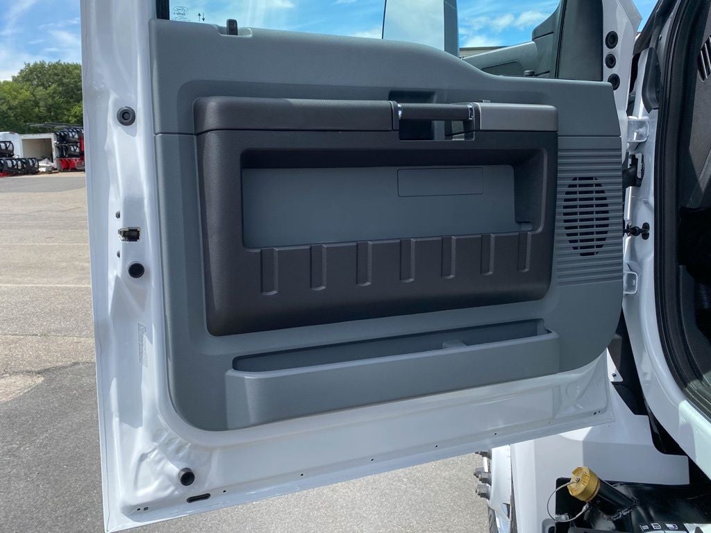2027 Ford F-650 F-650 SD Gas Straight Frame