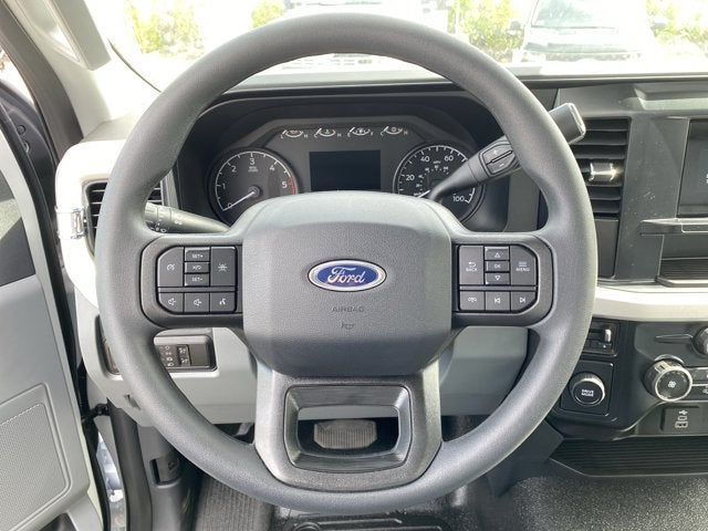 2026 Ford Super Duty F-350 Chassis XL Regular Cab 4x2