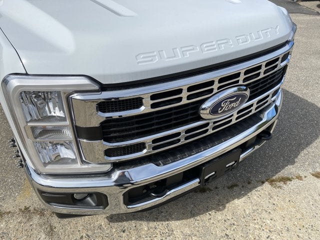 2026 Ford Super Duty F-350 Chassis XL Regular Cab 4x2