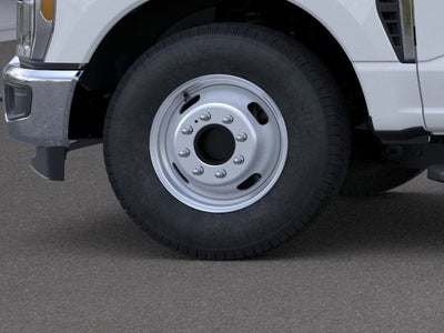 2026 Ford Super Duty F-350 Chassis XL Regular Cab 4x2