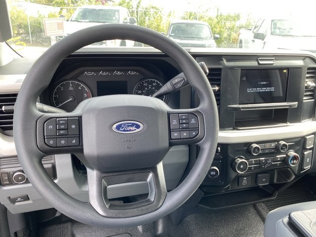 2026 Ford Super Duty F-350 Chassis XL Regular Cab 4x2