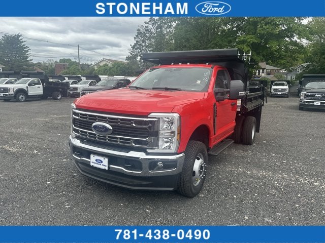 2025 Ford Super Duty F-350 Chassis XL Regular Cab 4x4